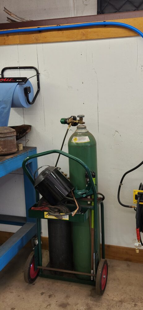 Oxy-acetylene torch setup